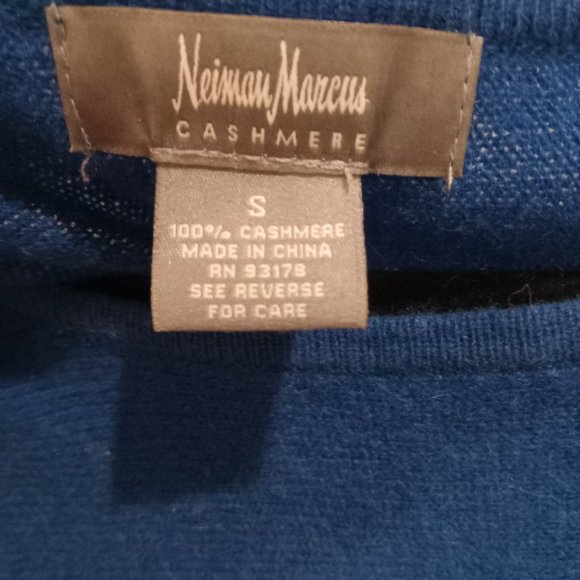 Neiman Marcus 100% Cashmere sweater - Picture 4 of 4